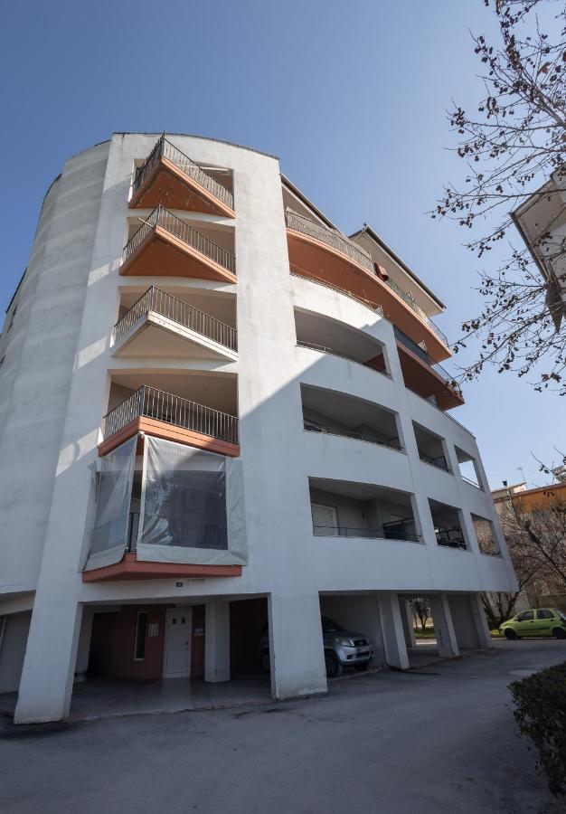 Elia Mini Suites 6 Larissa Exterior photo